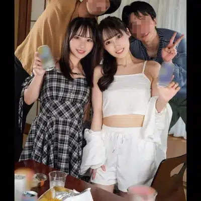 หนังโป๊ไม่เซนเซอร์ สองสาวสวยหน้าเปิด เกมรัก 4P สุดเดือดรับหน้าฝน